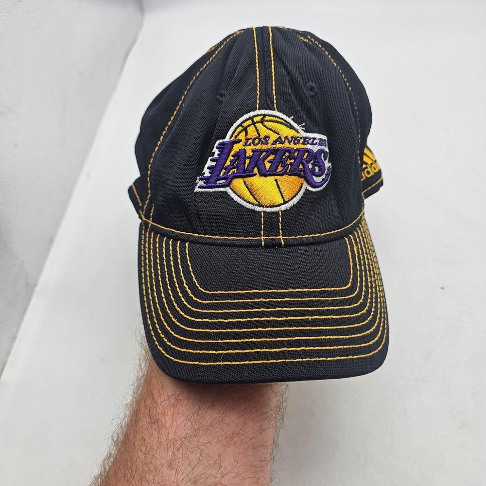 Los Angeles Lakers Hat Cap Fitted Mens XL Black Gold NBA Basketball Adidas